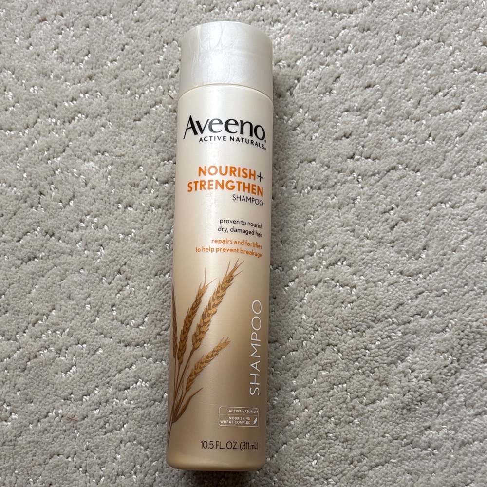 Aveeno Nourish + Strengthen Shampoo 10.5fl oz